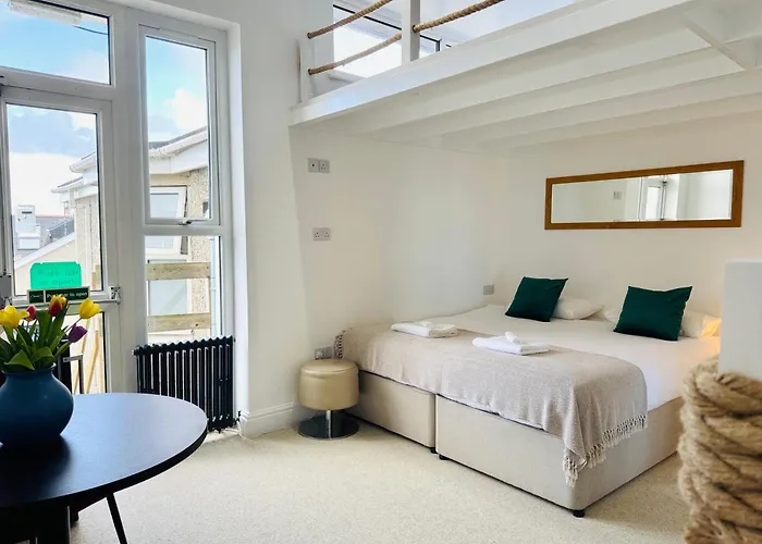 Reef Lodge Newquay 